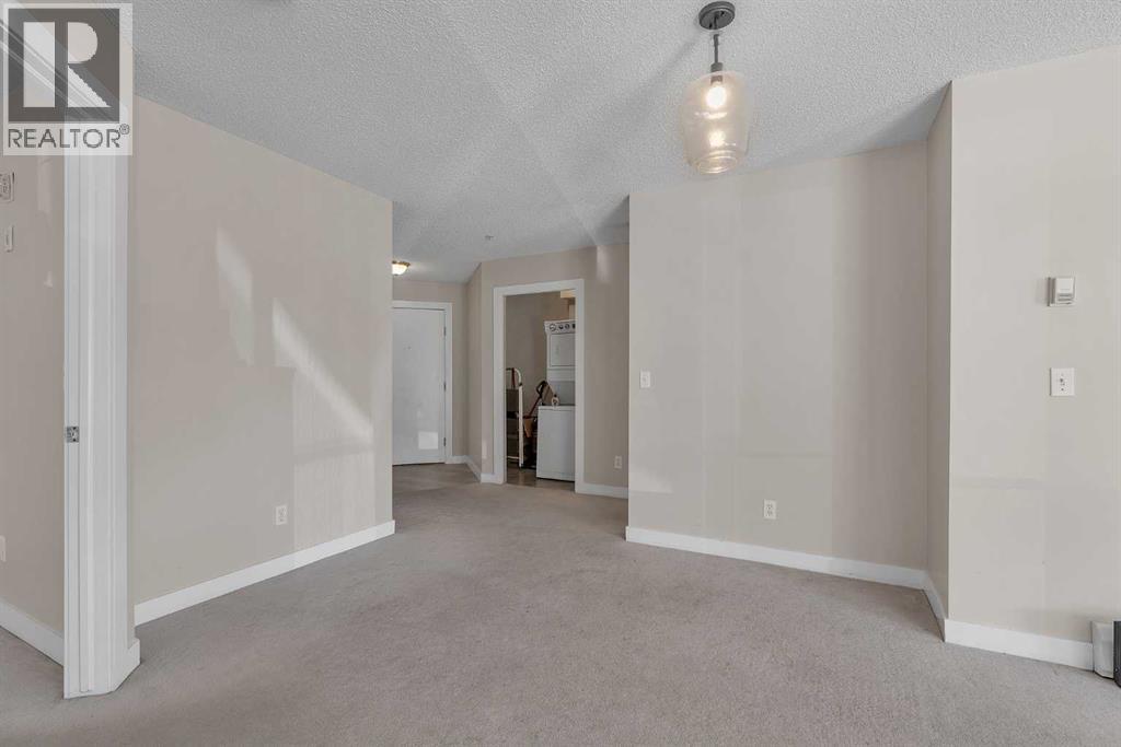 102, 2000 Somervale Court SW