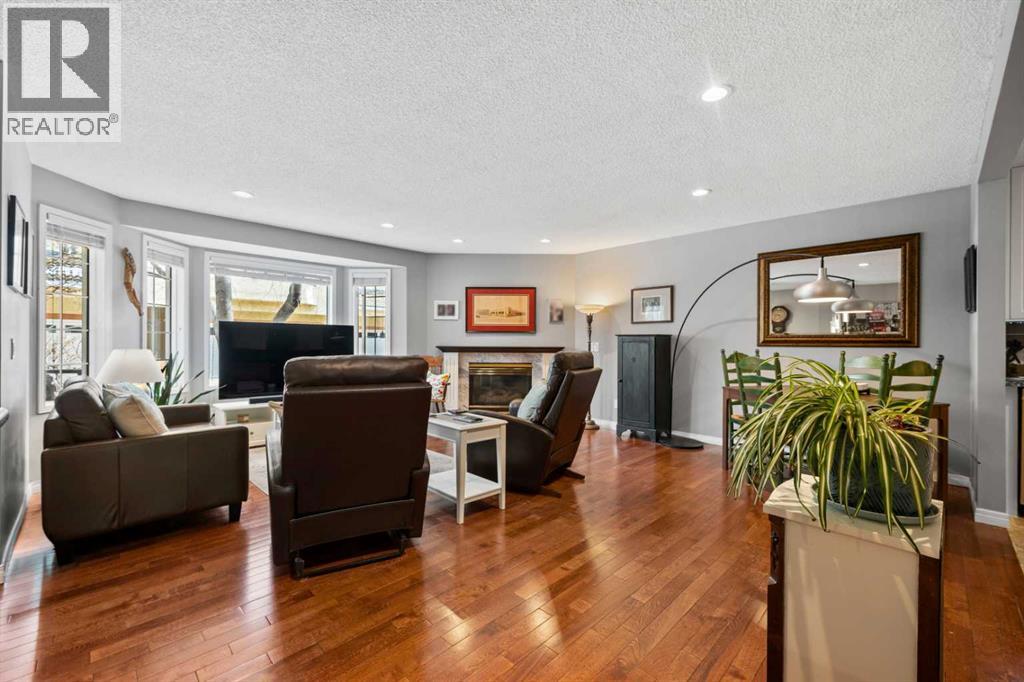 38 Richelieu Court SW