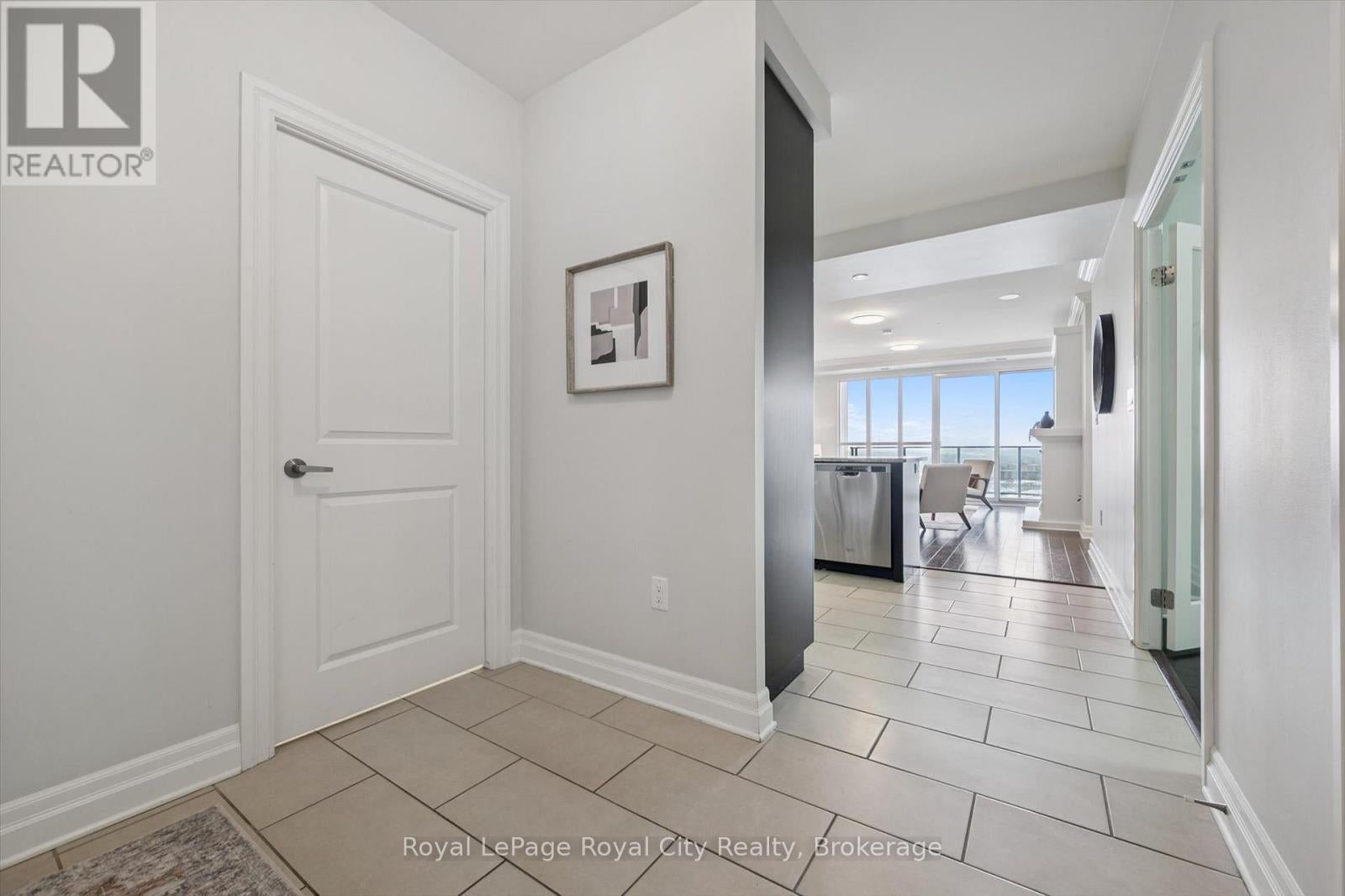1108 - 160 MACDONELL STREET