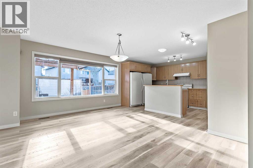 216 West Creek Close