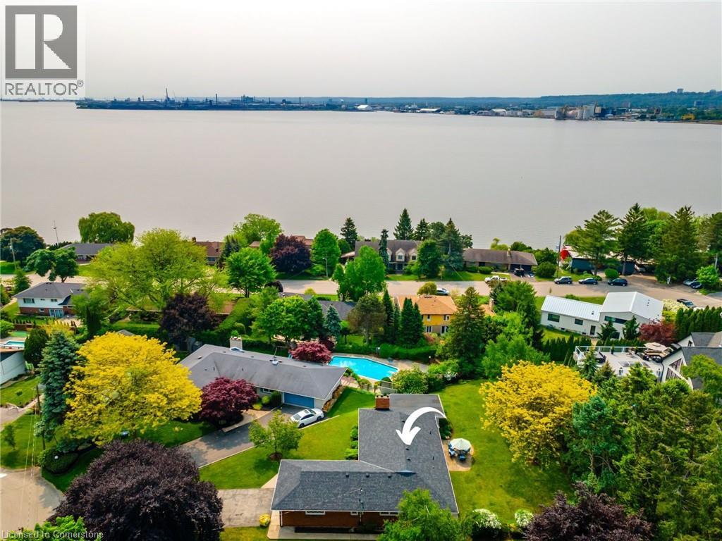 426 NORTH SHORE Boulevard W