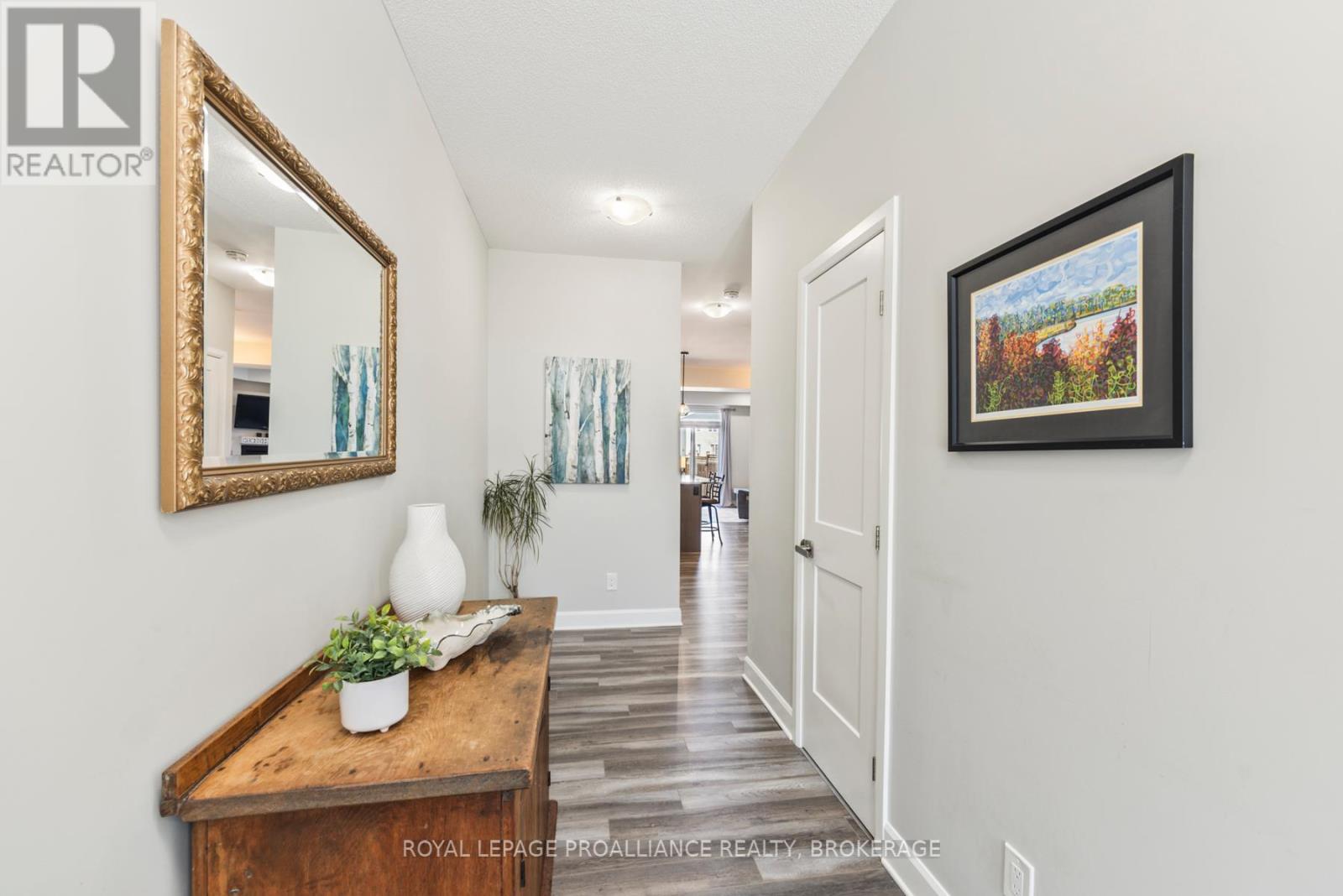1550 DAVENPORT CRESCENT