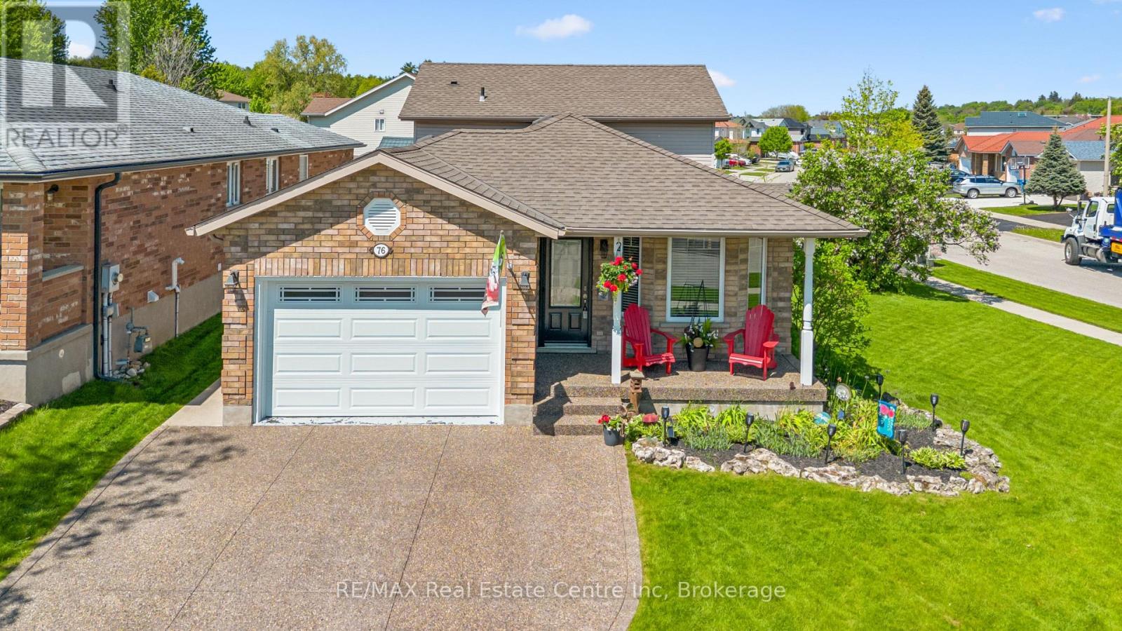 76 ABBEYWOOD CRESCENT