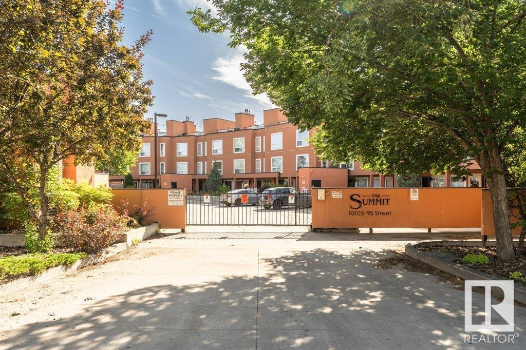 #214 10105 95 ST NW