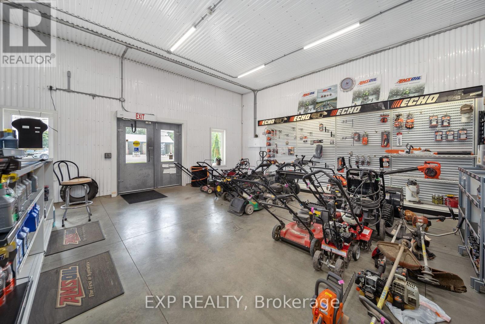 74 KING STREET E