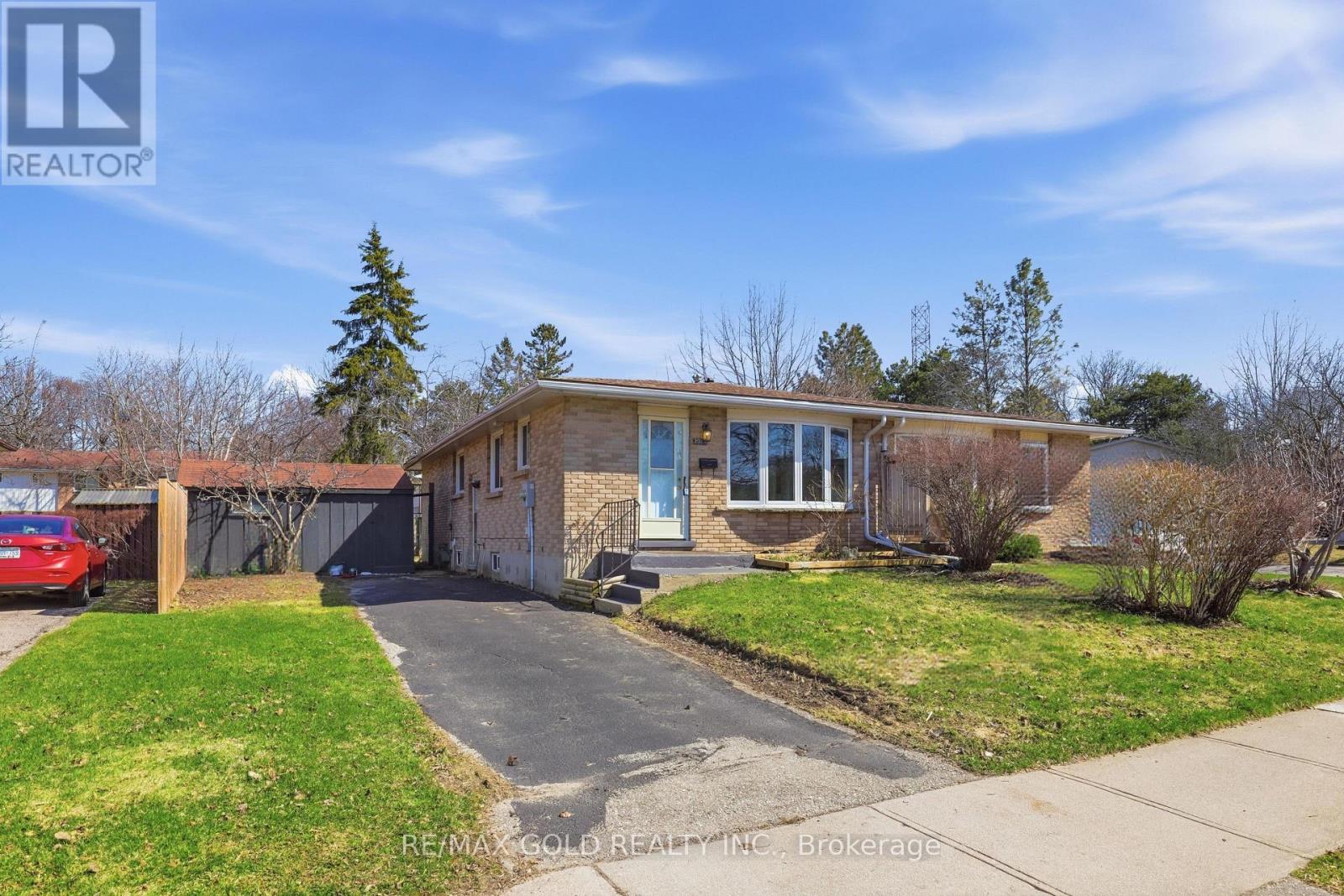 231A CEDARBRAE AVENUE