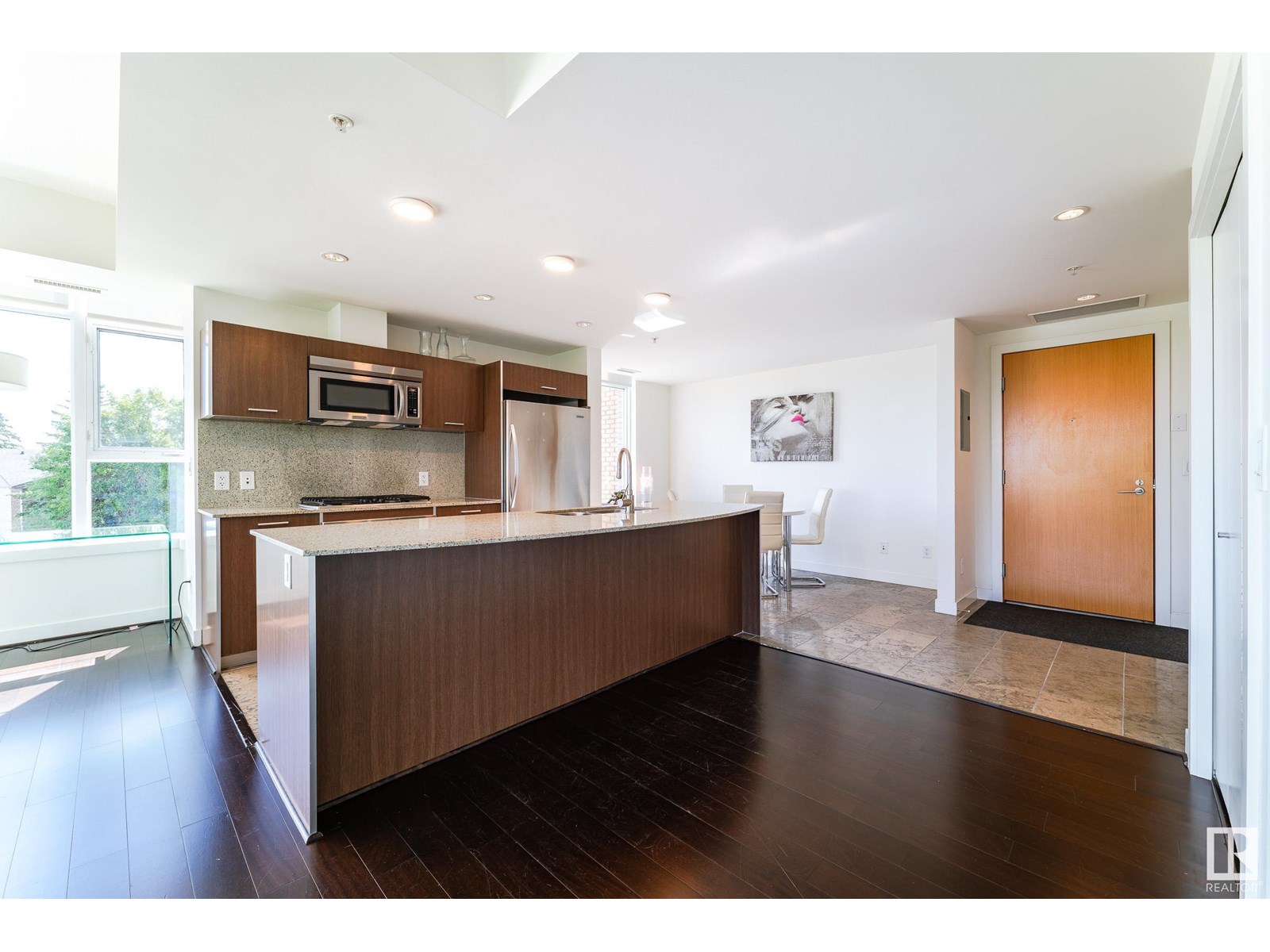 #306 2510 109 ST NW