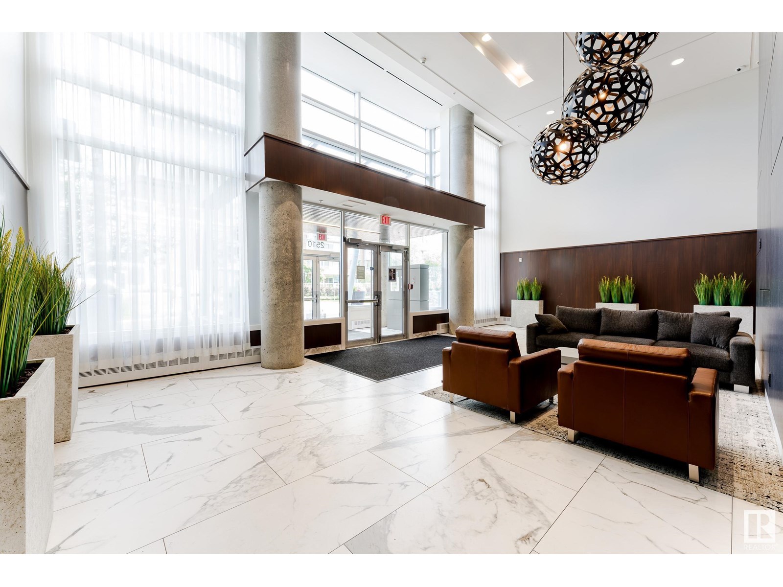 #306 2510 109 ST NW