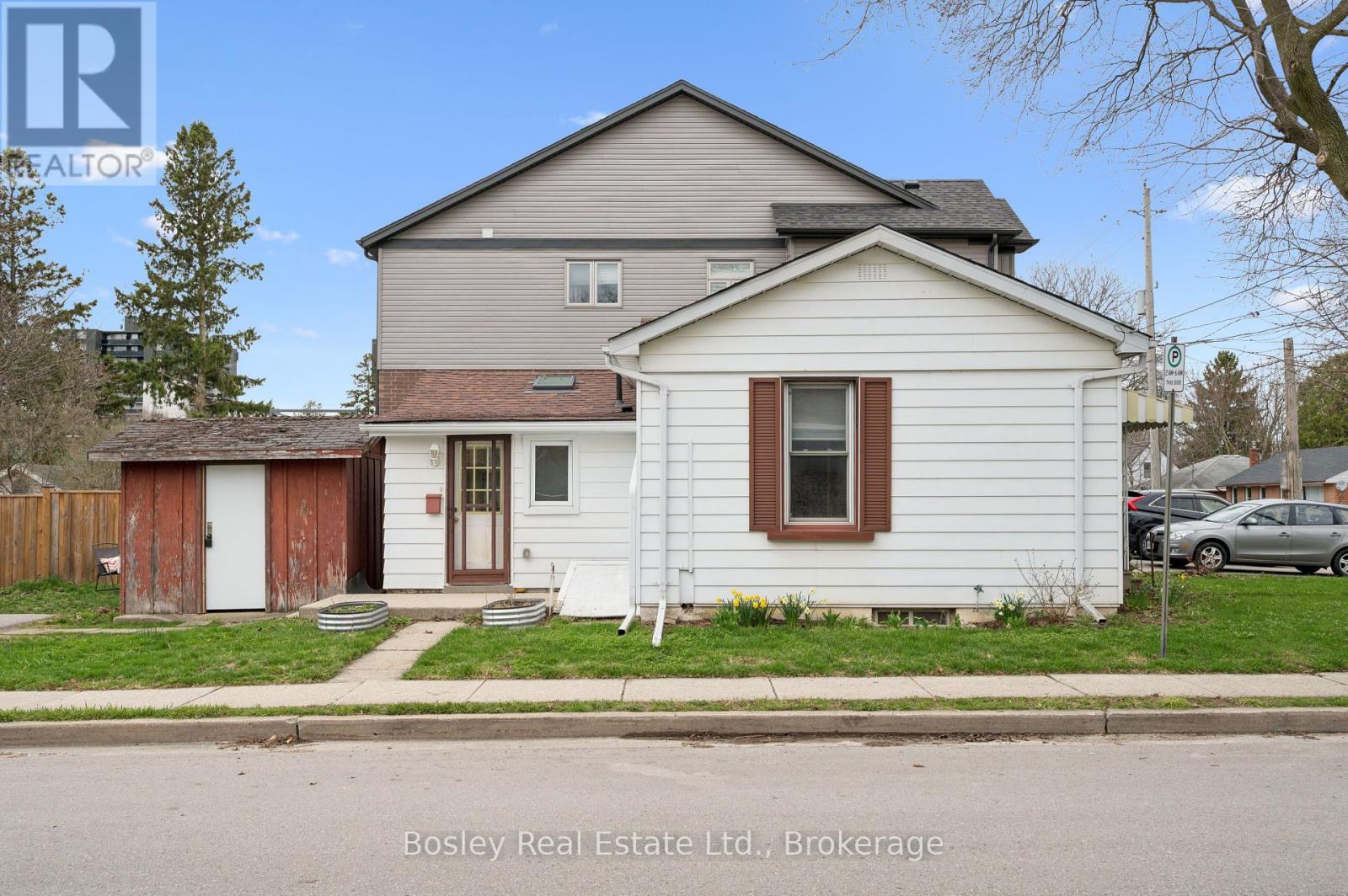 326 EXHIBITION STREET