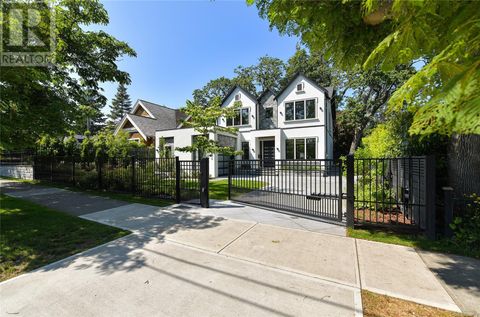 2314 Windsor Rd Oak Bay BC V8S3E3