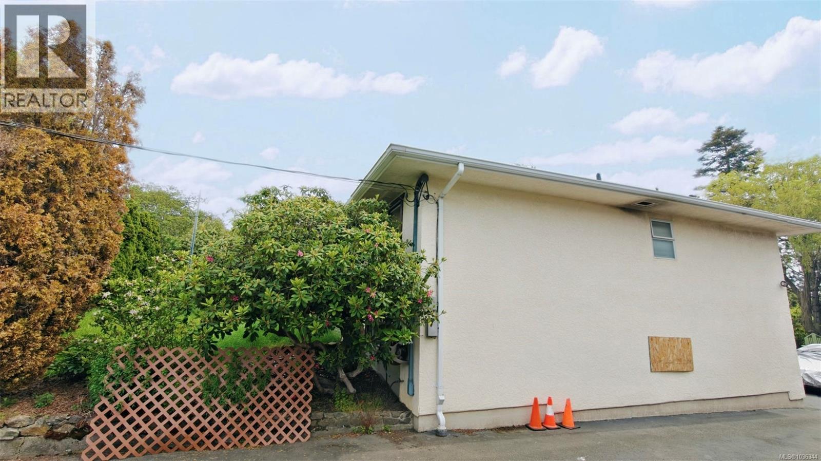 1637 Warren Gdns