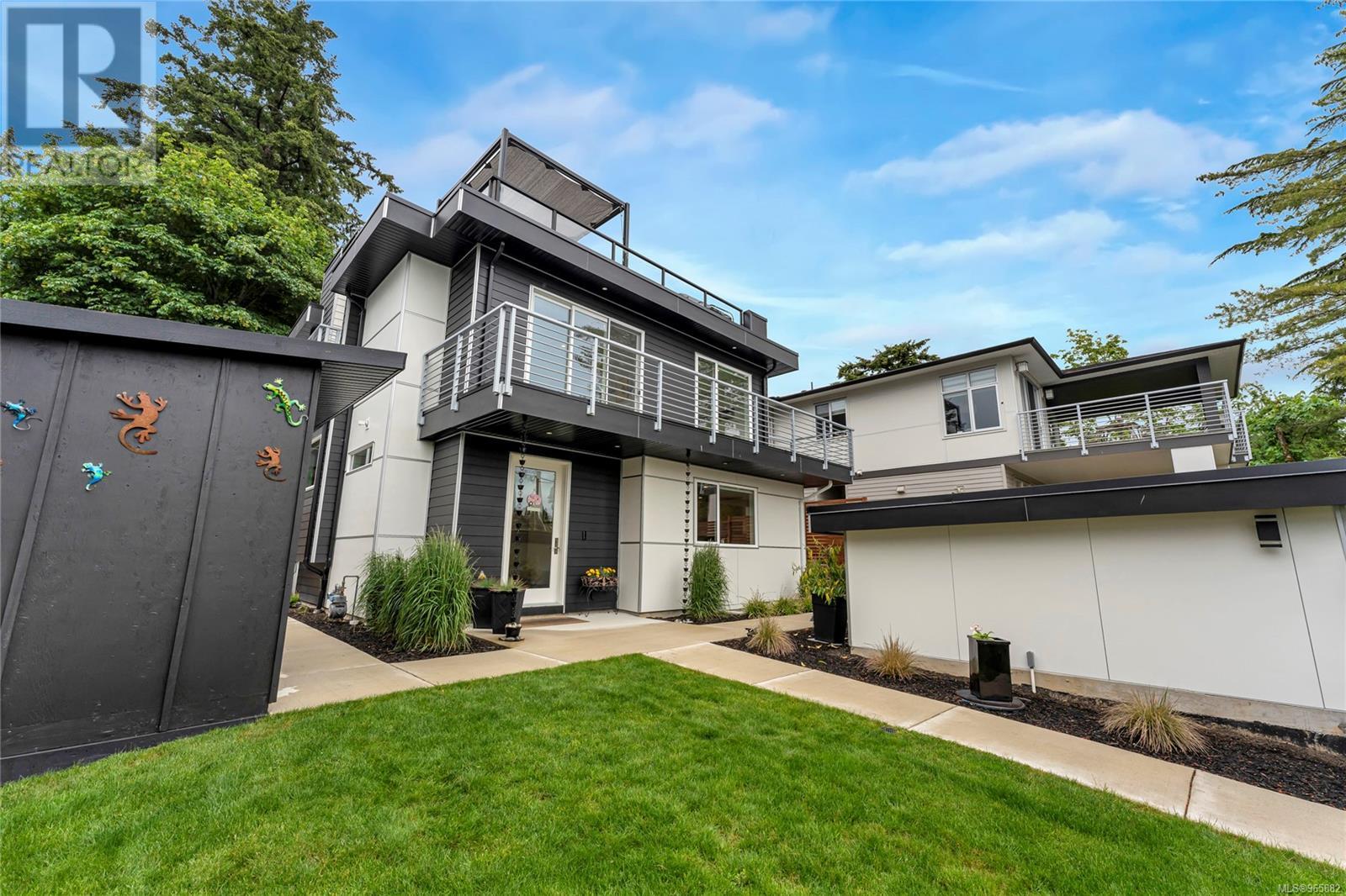 772 Harding Lane