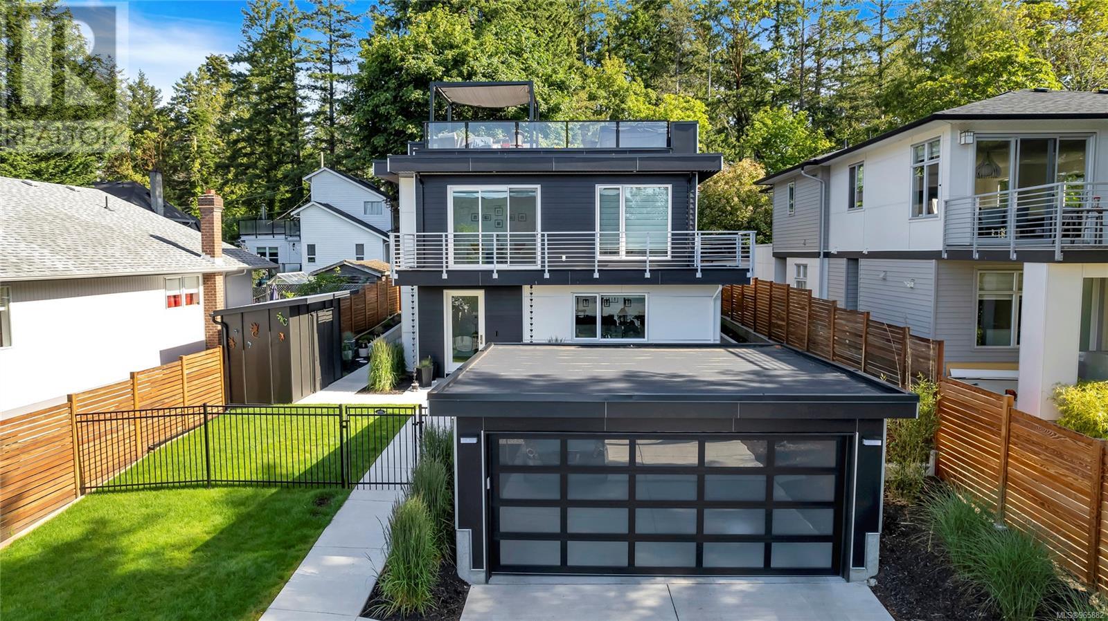 772 Harding Lane