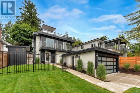 772 Harding Lane Central Saanich BC V8M2G2