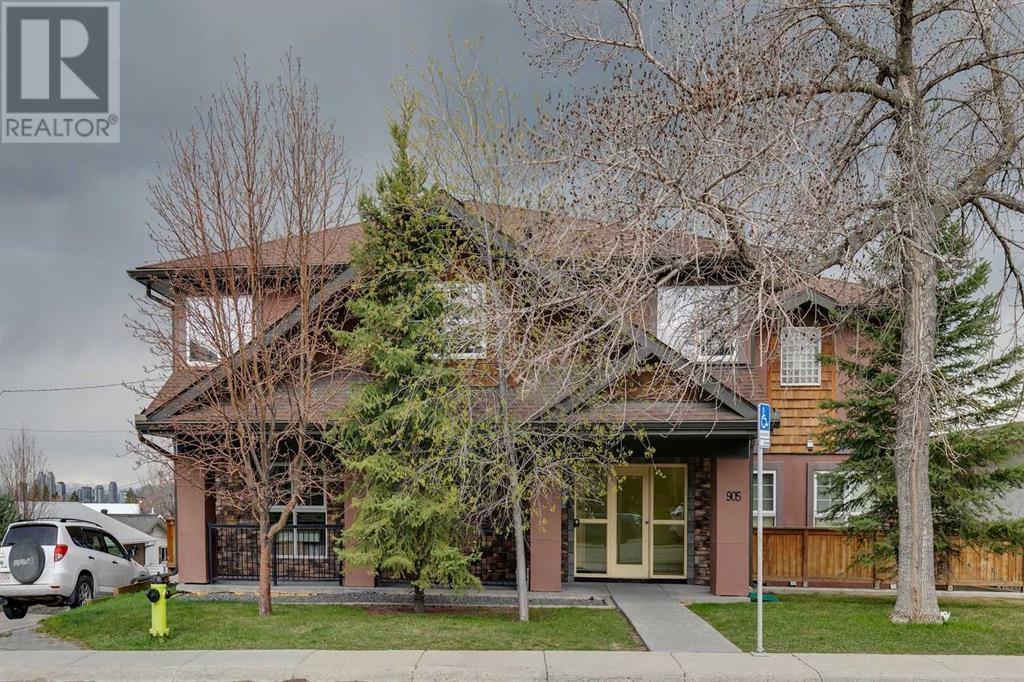 905 Mckinnon Drive NE