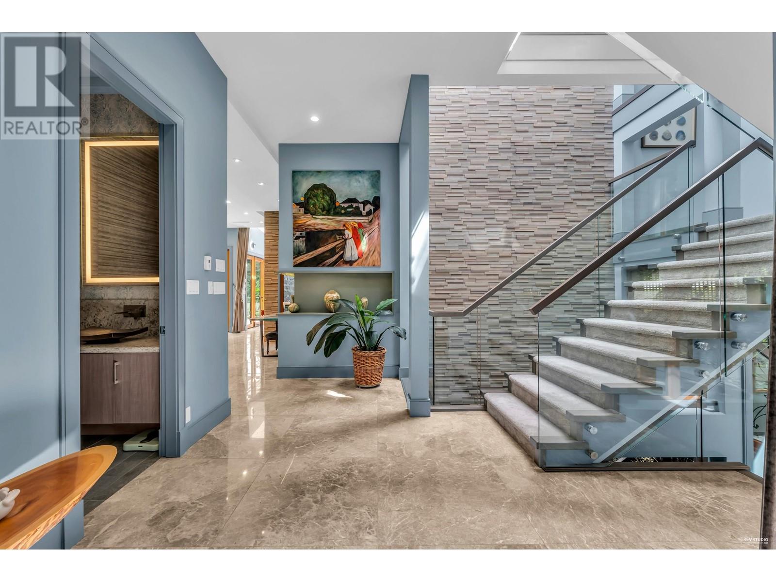 340 SOUTHBOROUGH DRIVE