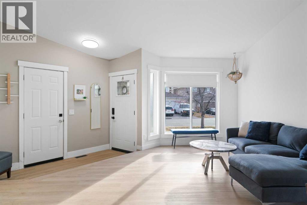 53 Riverside Crescent SE