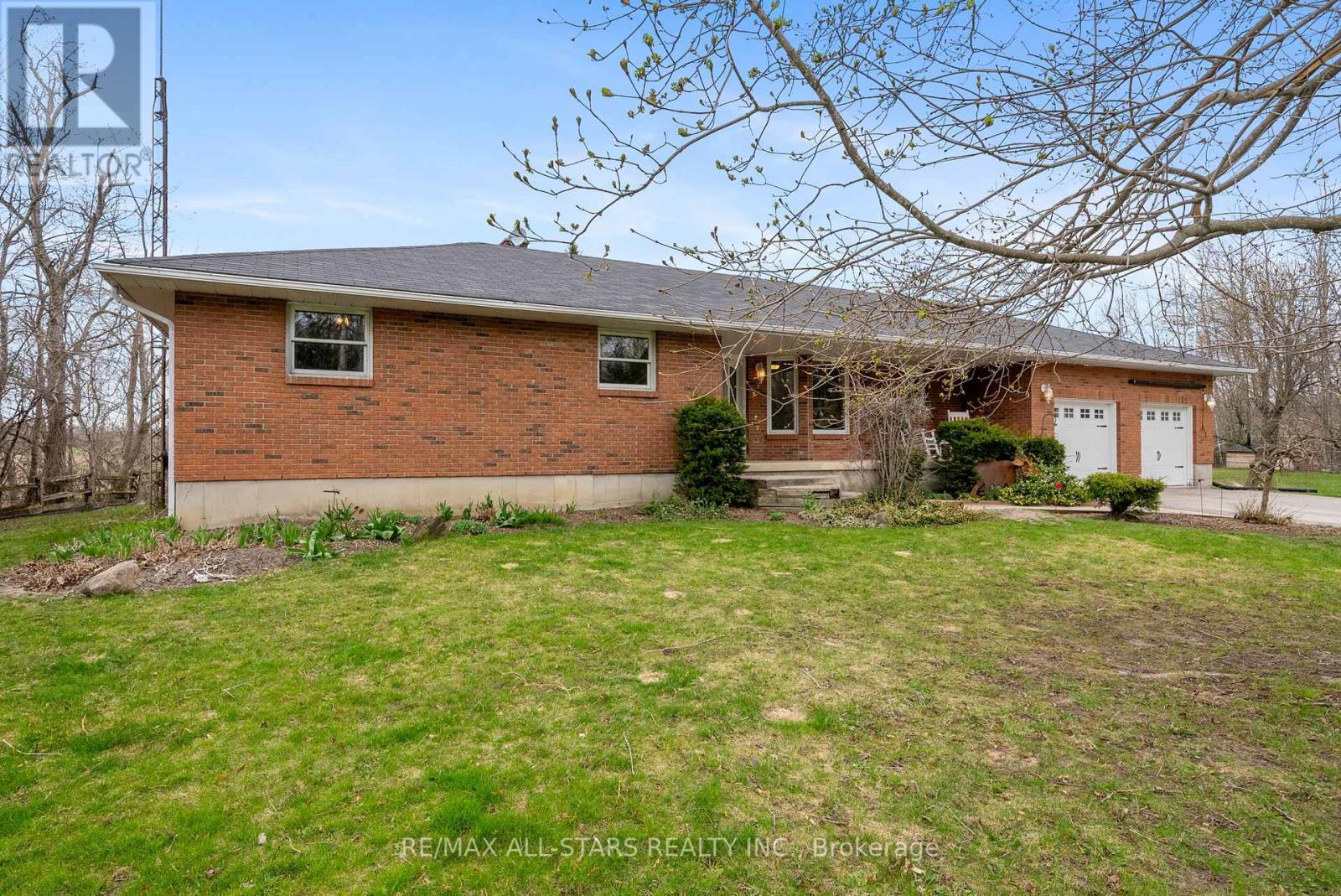 863 LINDEN VALLEY ROAD