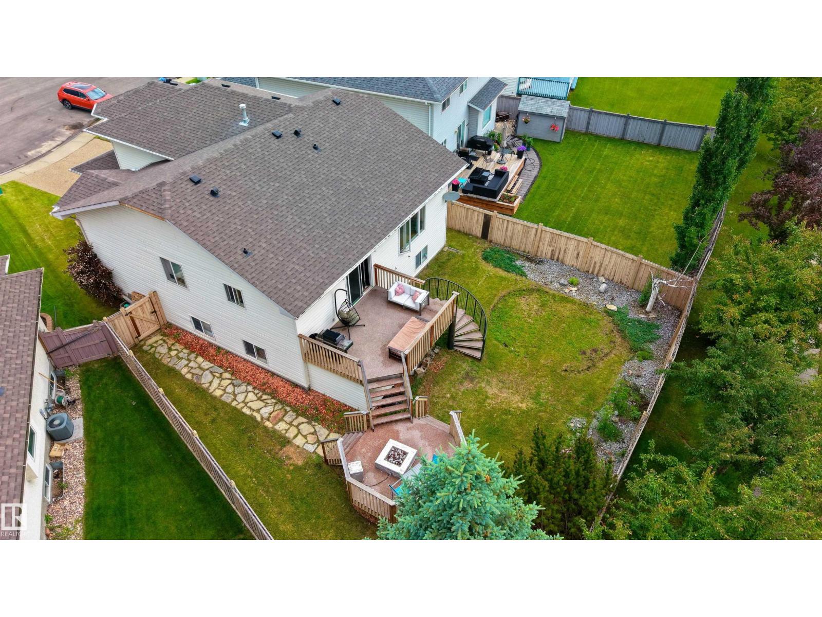 183 Dechene RD NW