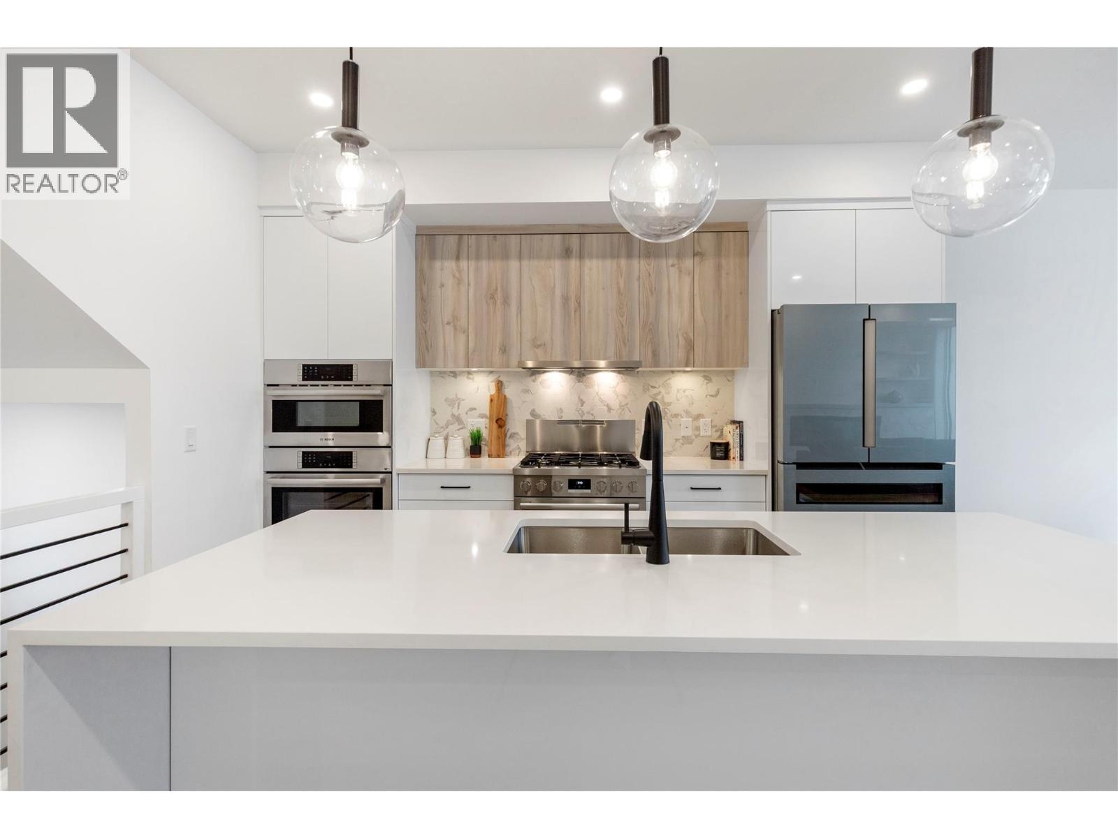 2735 Shannon Lake Road Unit# 203