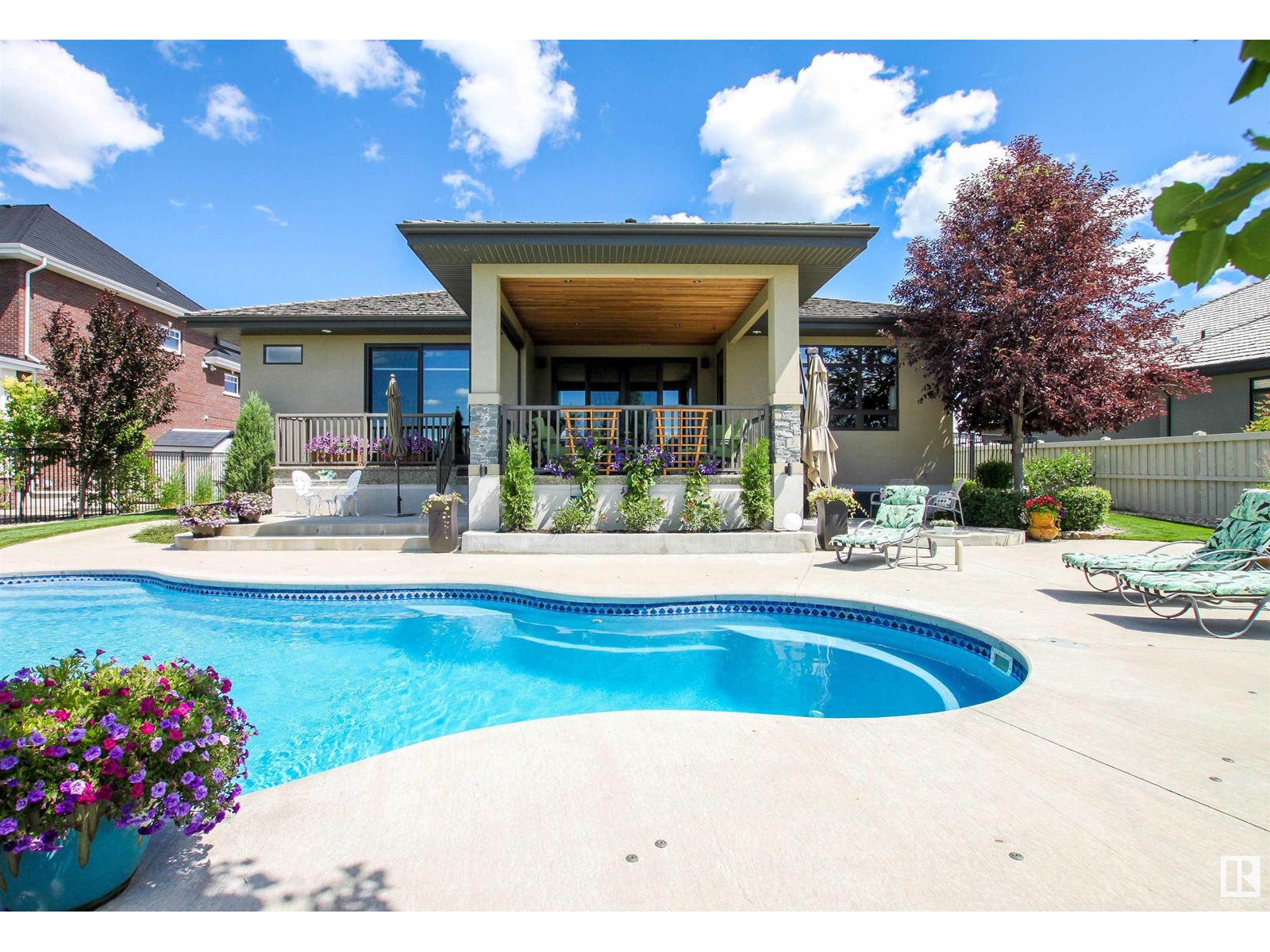 #220 52328 RGE ROAD 233