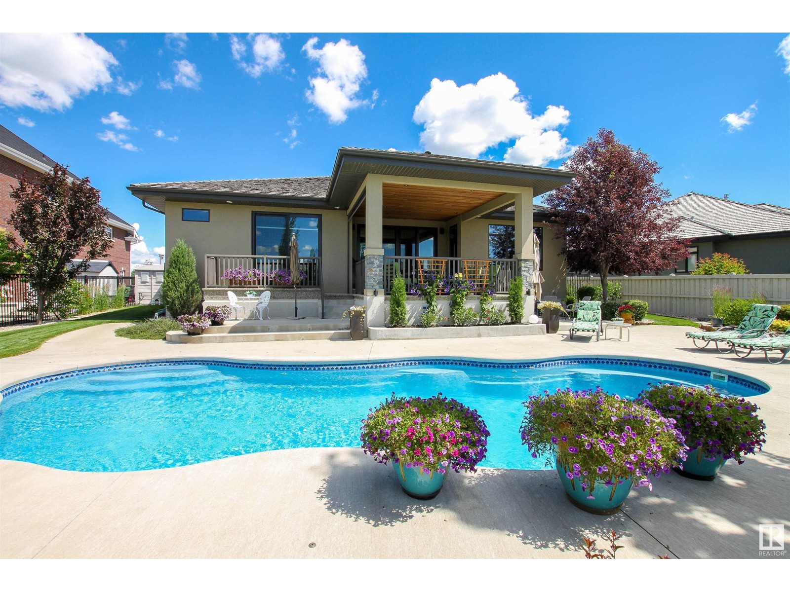 #220 52328 RGE ROAD 233