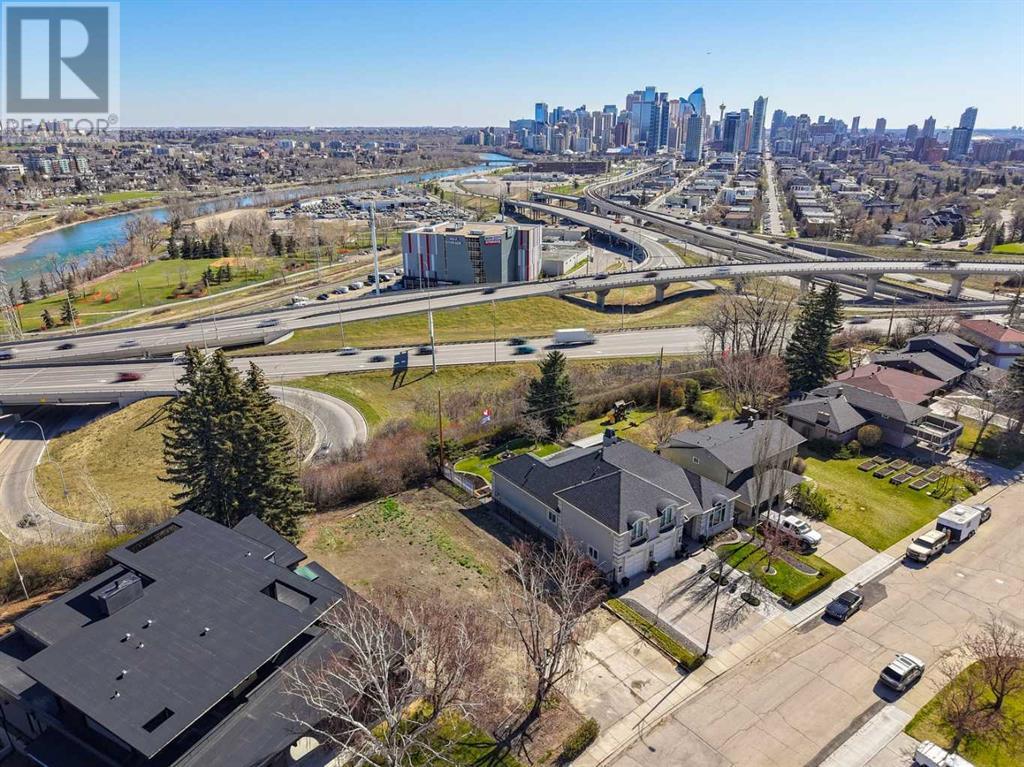 2412 Sovereign Crescent SW