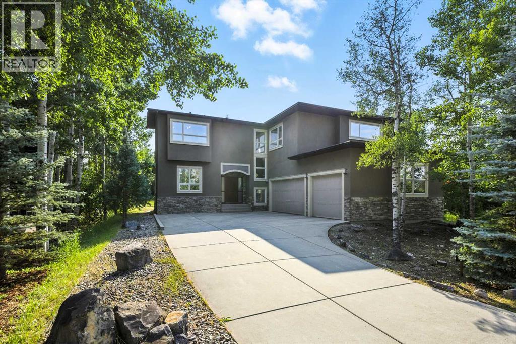 62 Posthill Drive SW