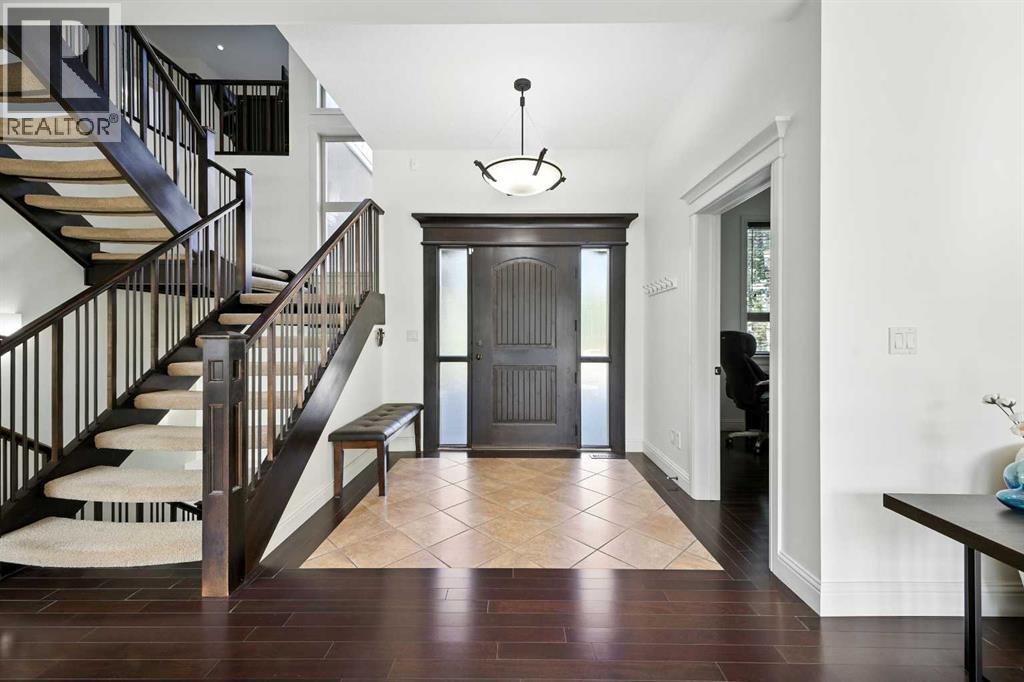 62 Posthill Drive SW