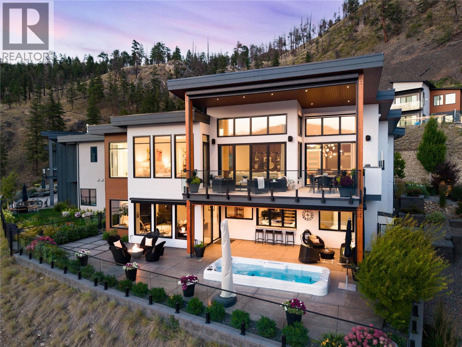 602 Clifton Court