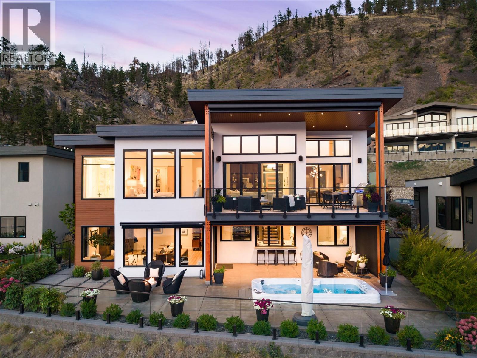602 Clifton Court