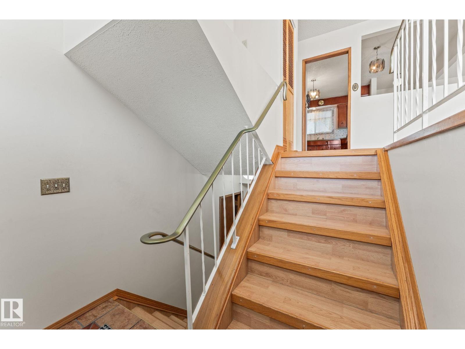 13820 86 ST NW