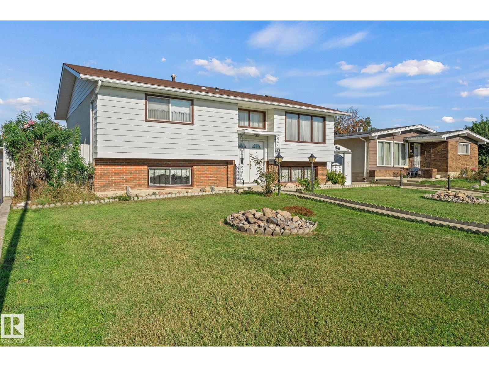 13820 86 ST NW