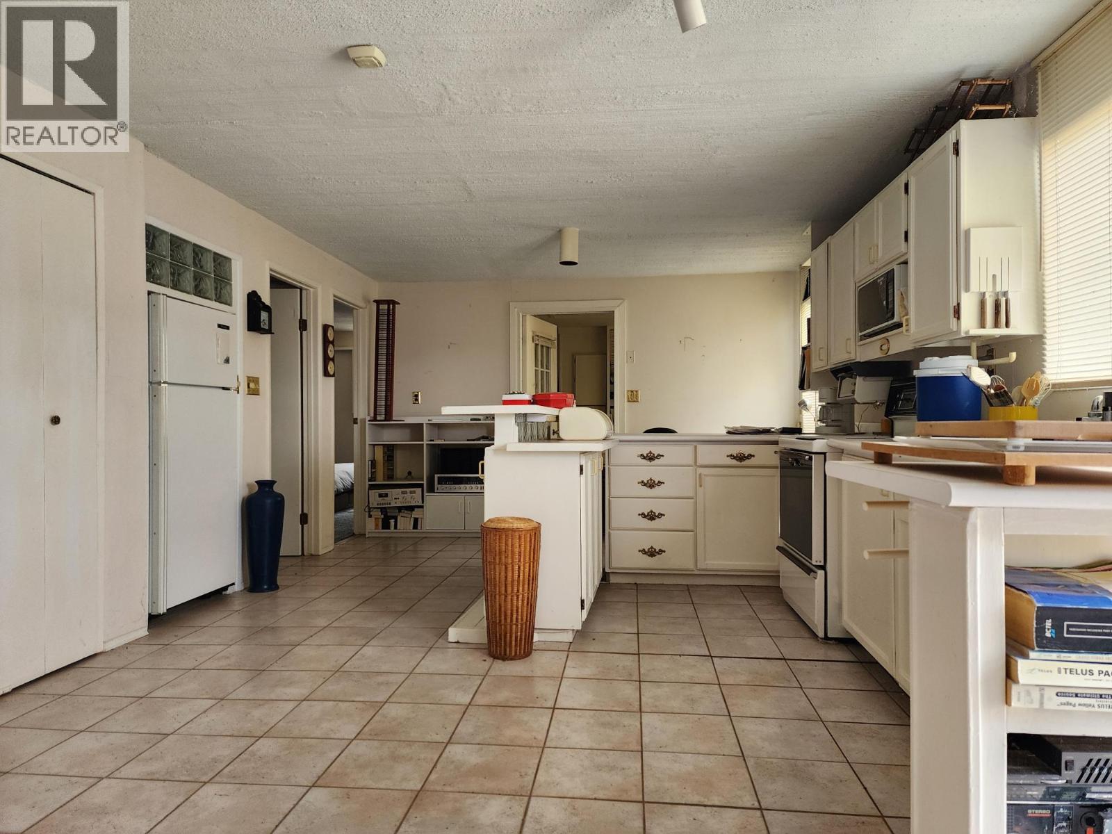 3540/3580 DRINKWATER Road