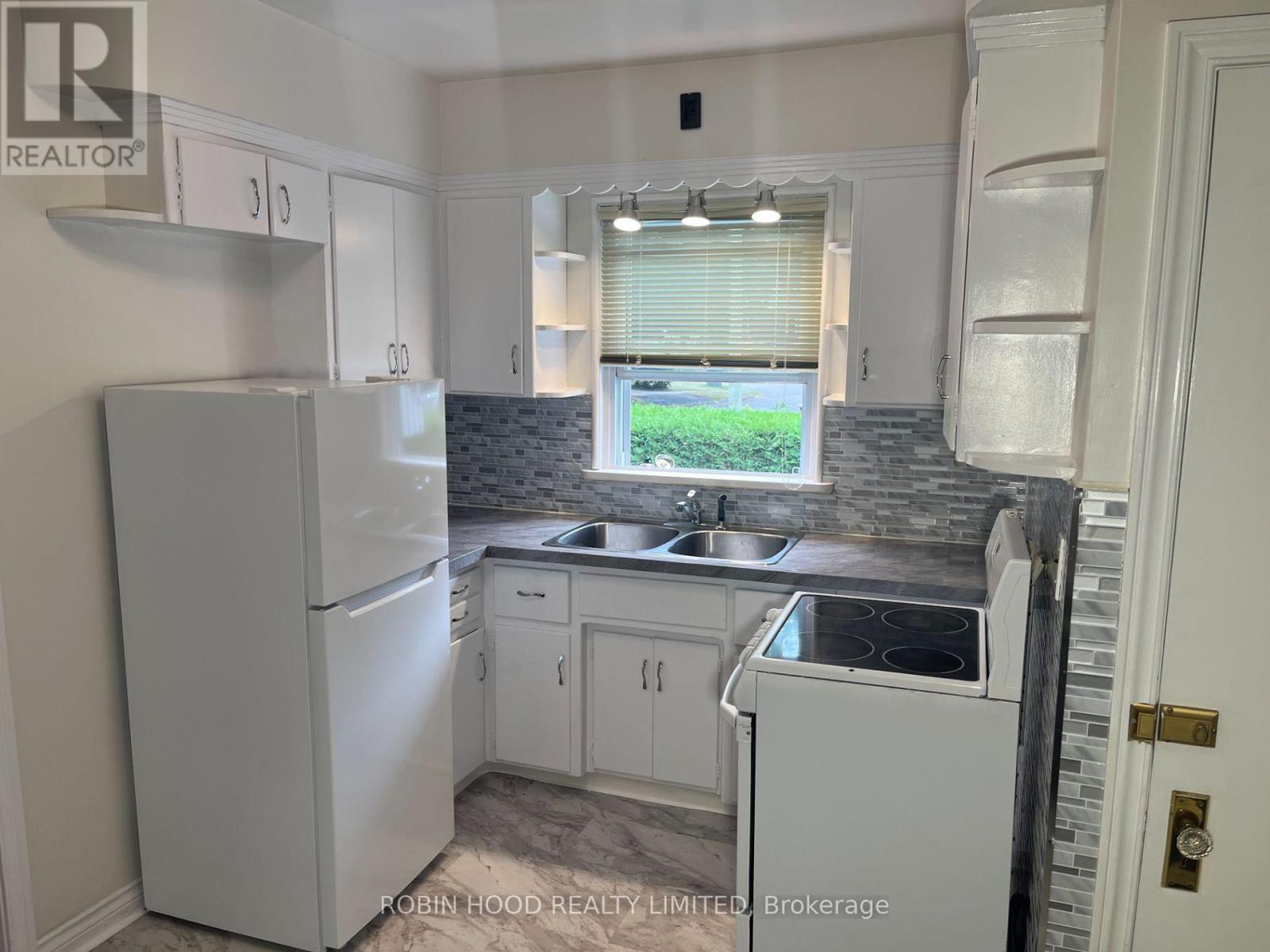1 - 6 KINGSWAY CRESCENT