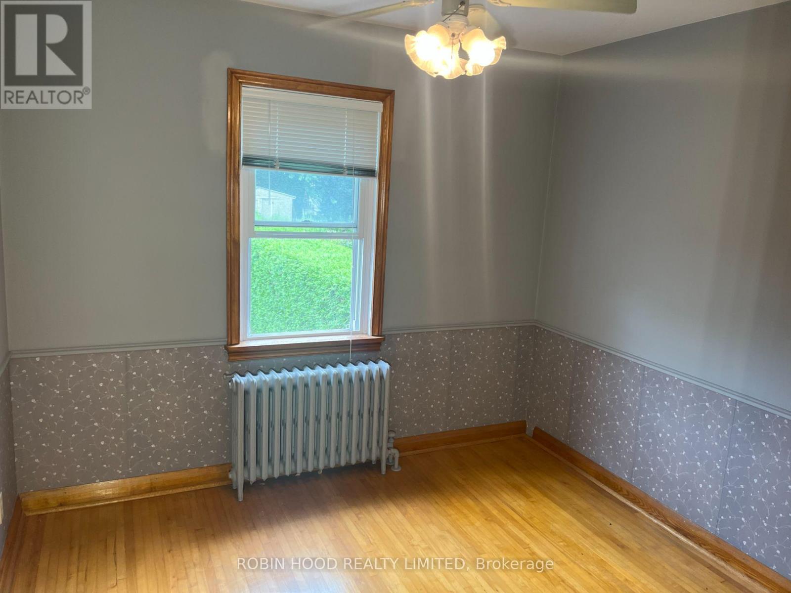 1 - 6 KINGSWAY CRESCENT