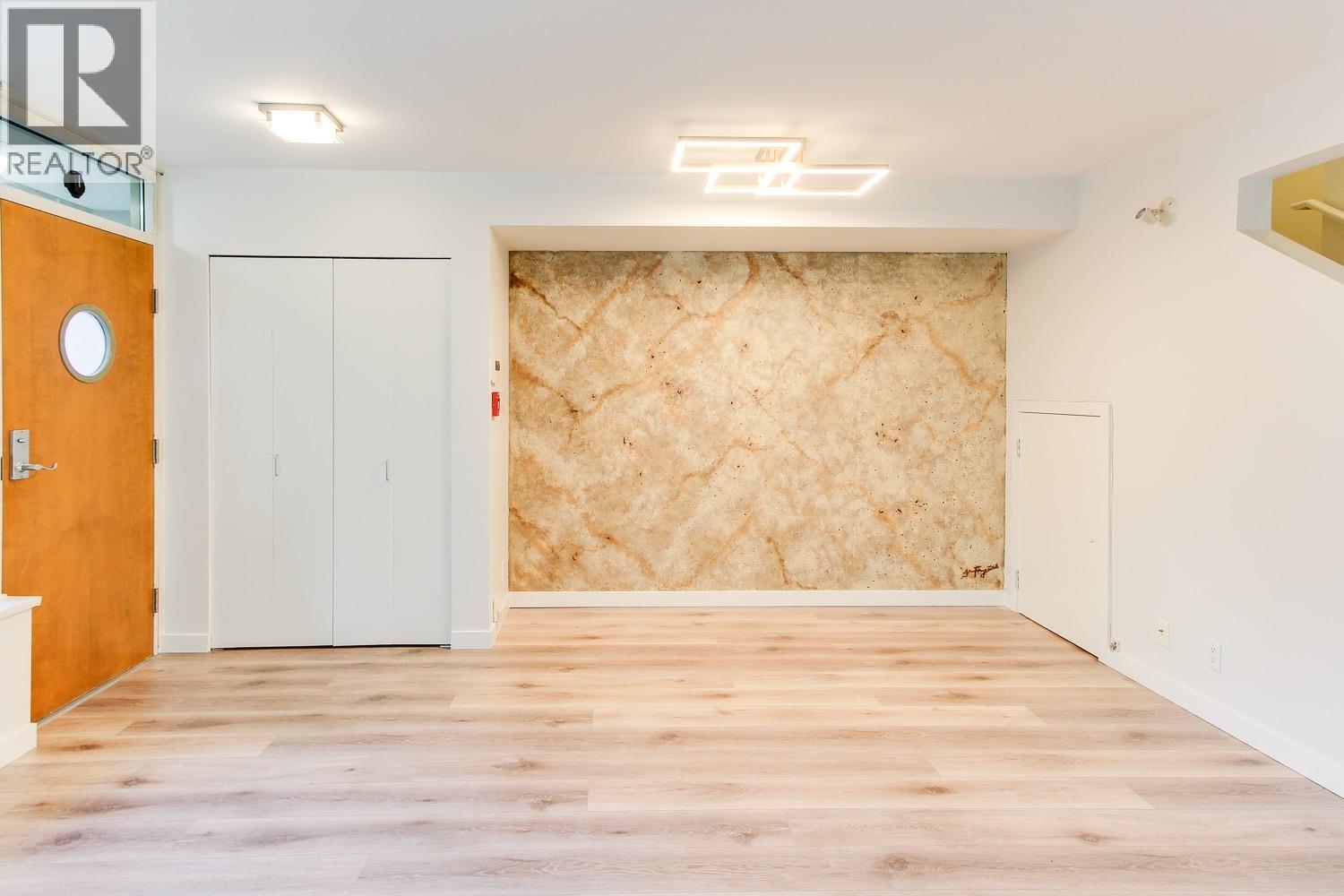 1432 W HASTINGS STREET