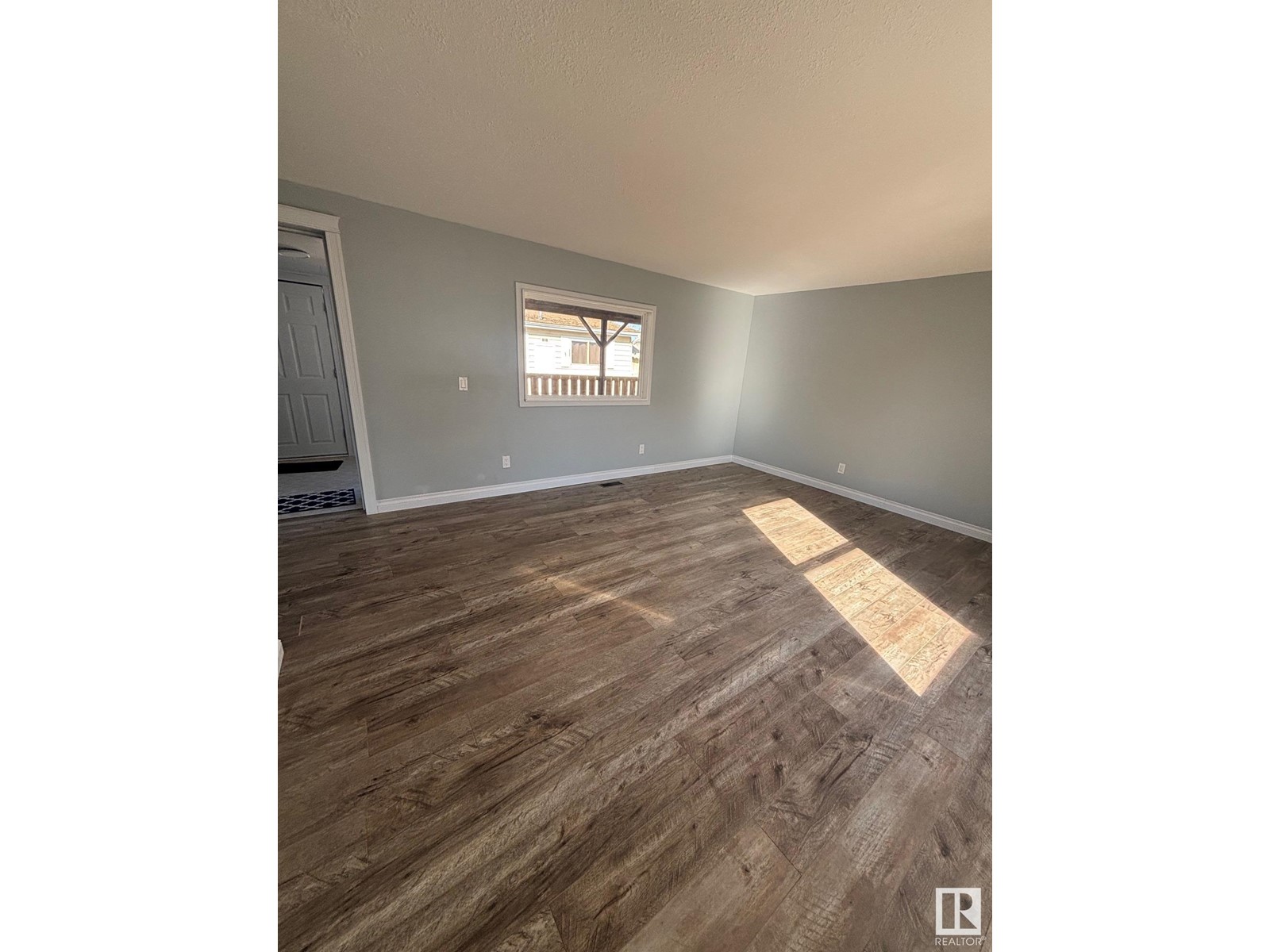 4 Oak Ridge Drive NW