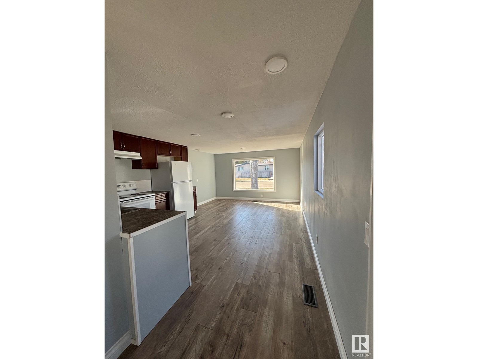 4 Oak Ridge Drive NW