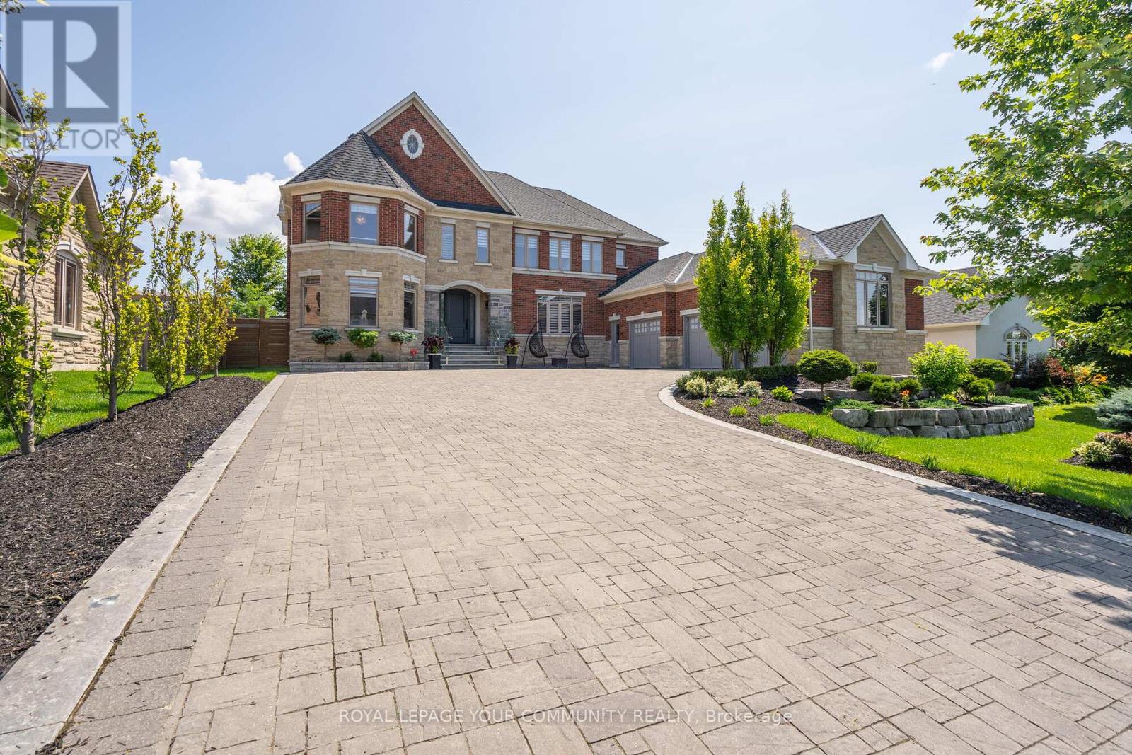 15 SOLEIL BOULEVARD