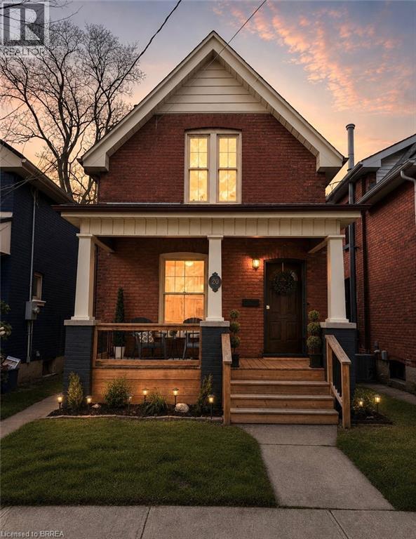 20 WELLS Avenue
