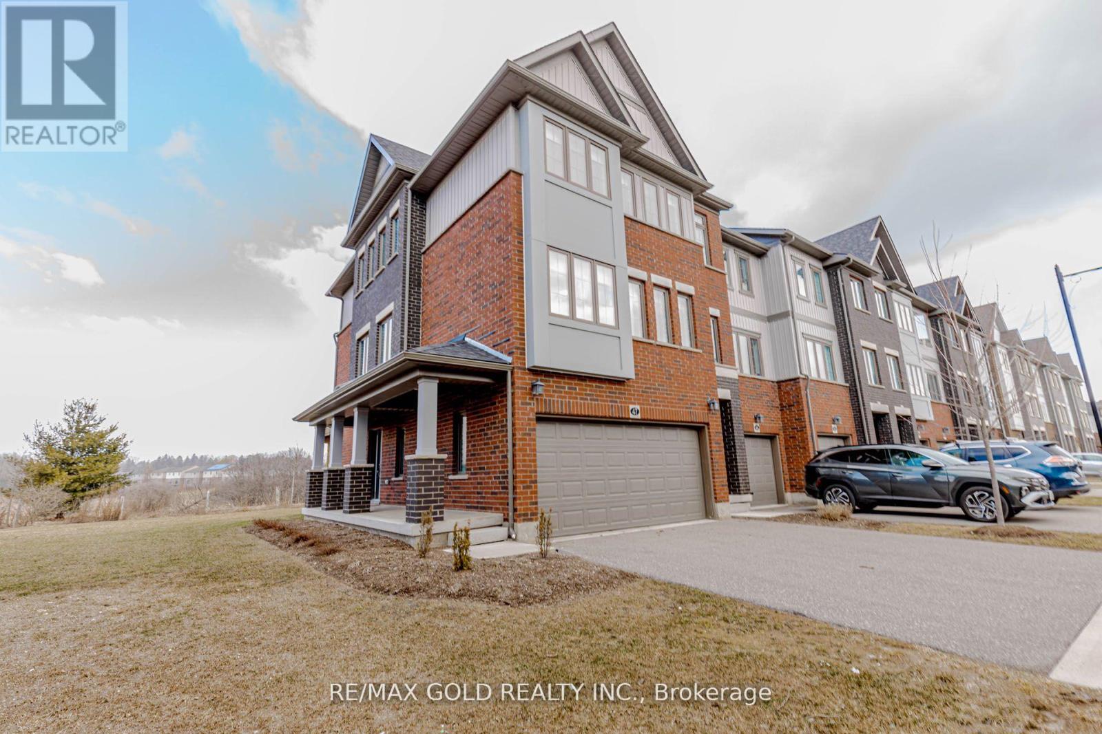 47 - 311 WOOLWICH STREET