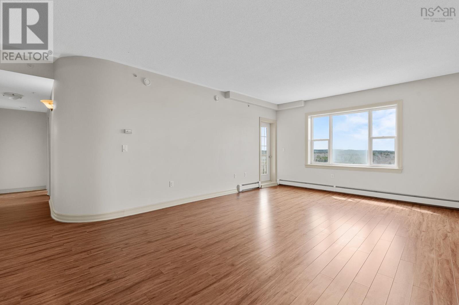 318 767 Parkland Drive