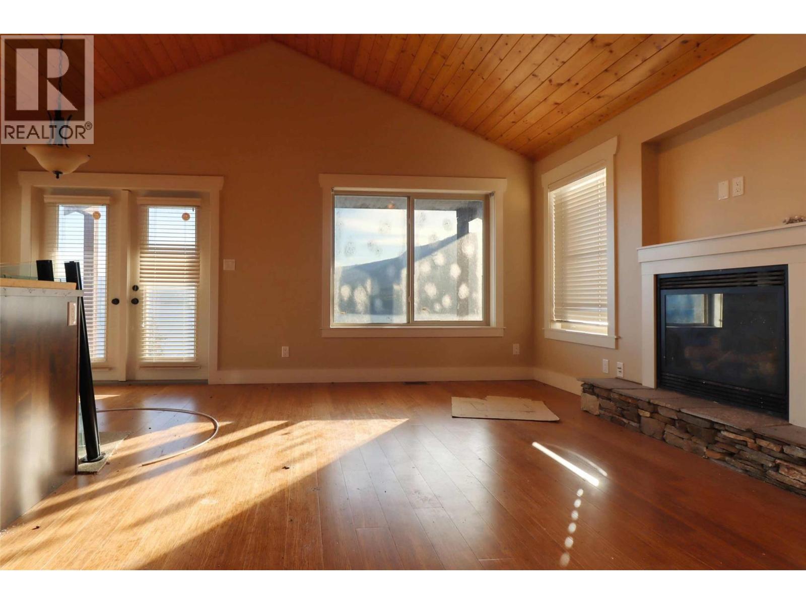 2633 Squilax Anglemont Road Unit# 121