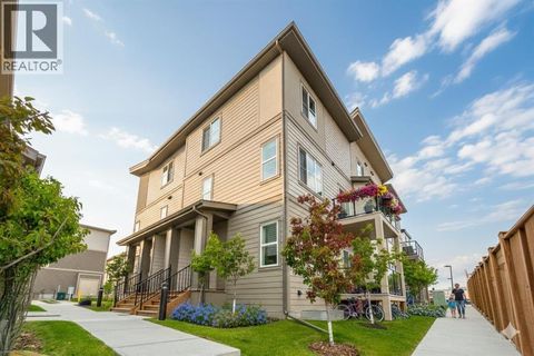 60, 2117 81st Street SW Calgary AB T3H6H5