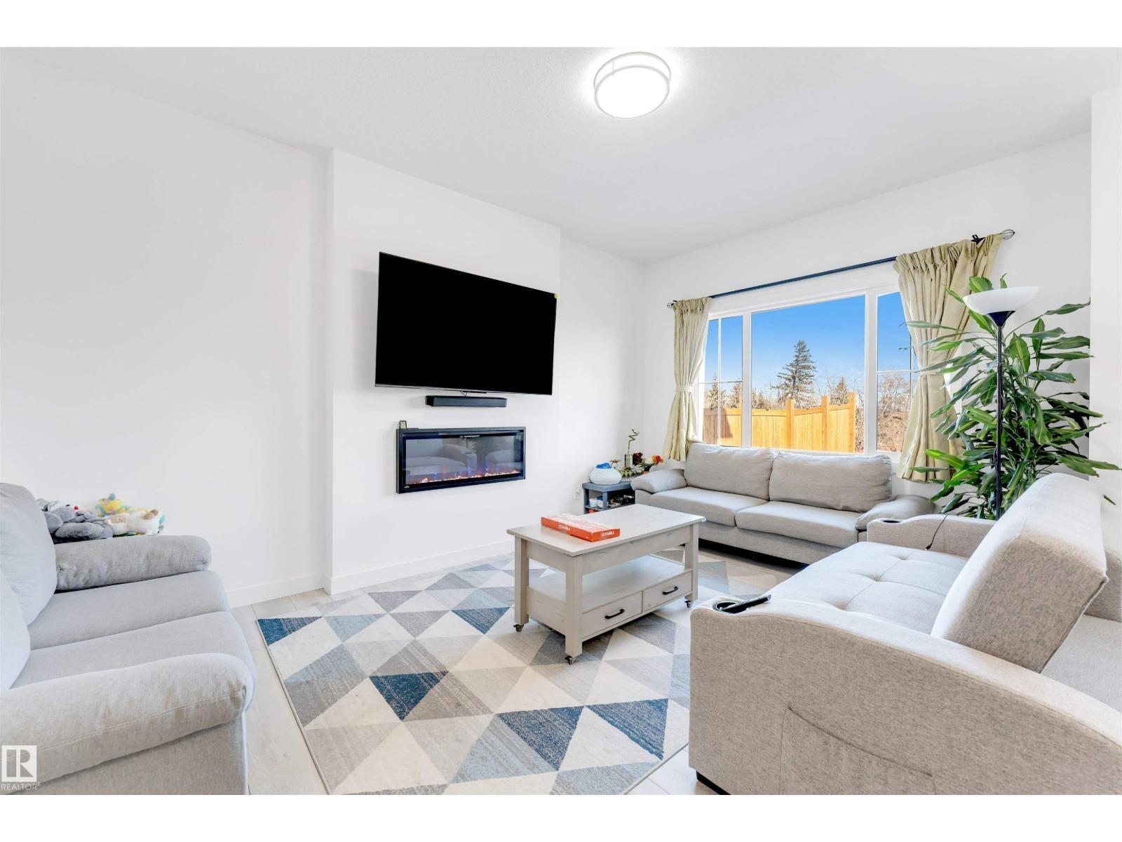 407 CONROY CR SW