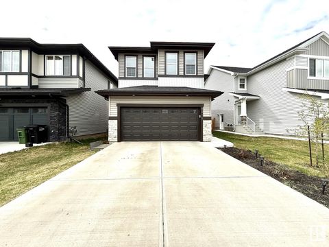 9015 183 AV NW Edmonton AB T5Z0S7