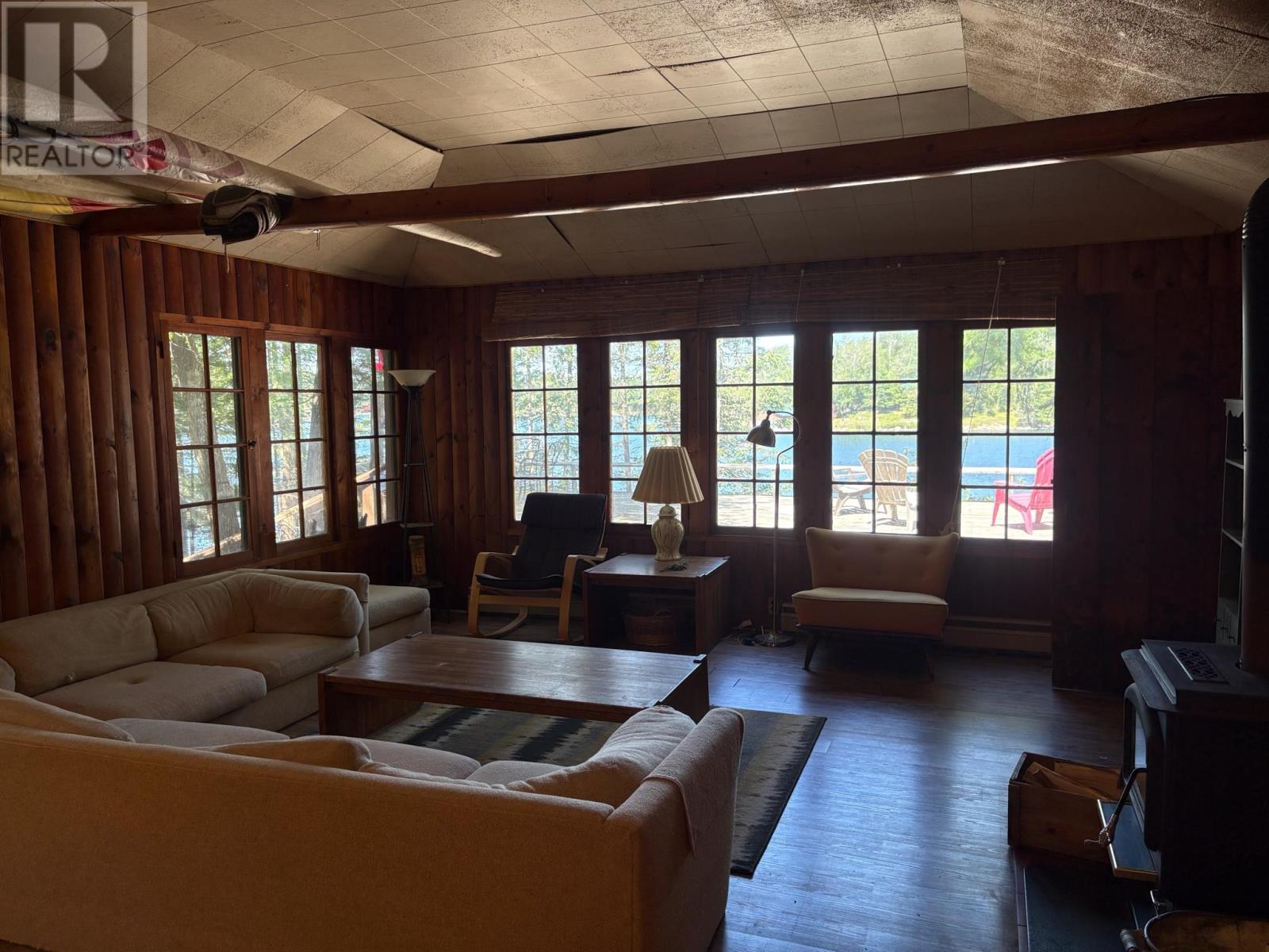 80 Panorama RD