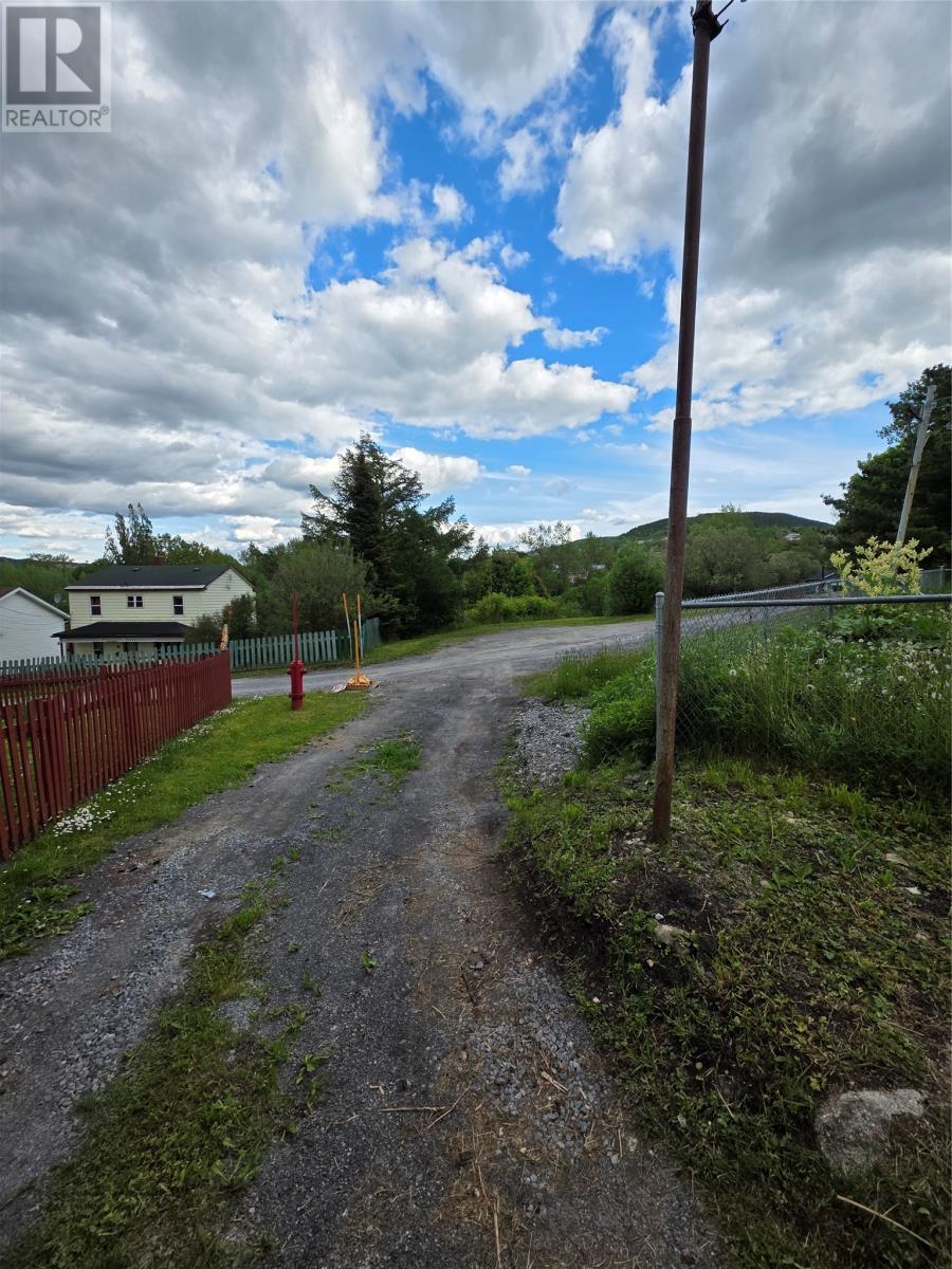 1 East Avenue