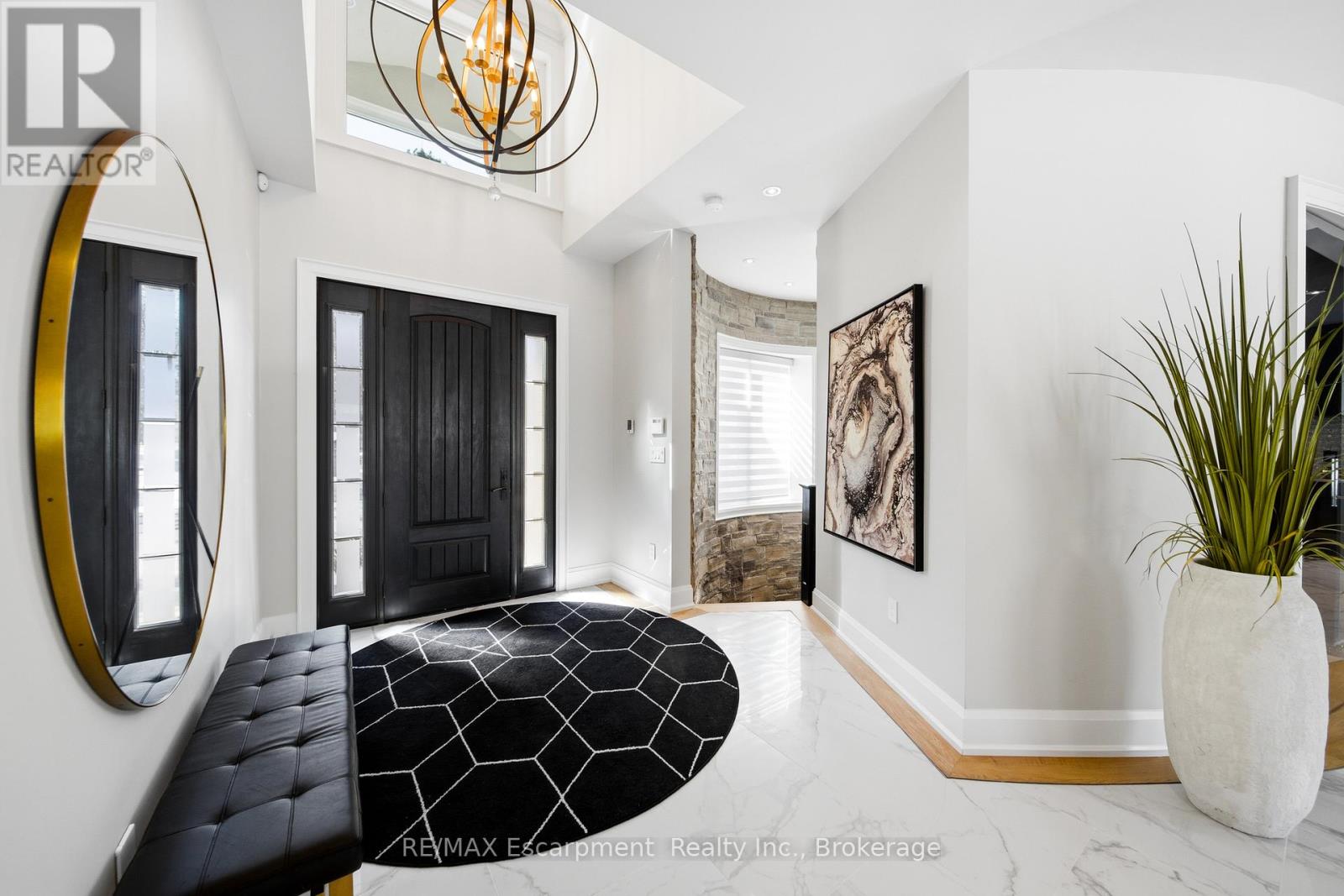 3205 HIGHPOINT COURT